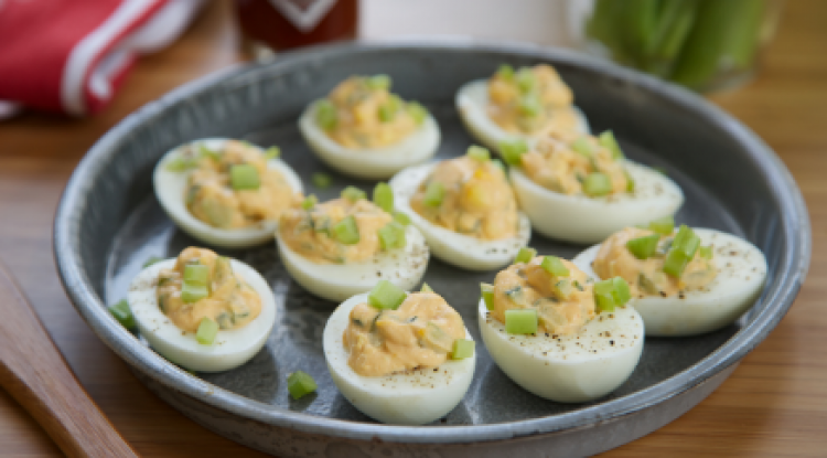 Pikáns kaszinótojás